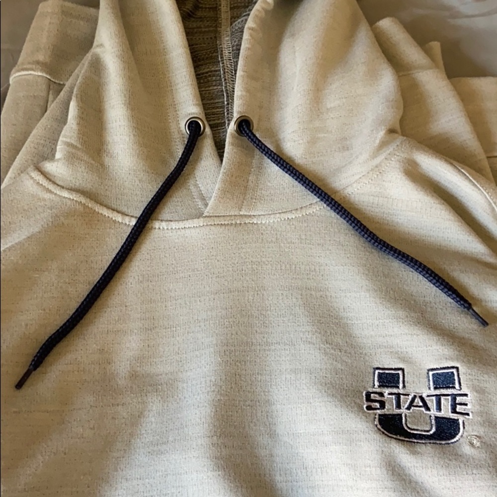 Utah State pullover - Picture 3 of 8